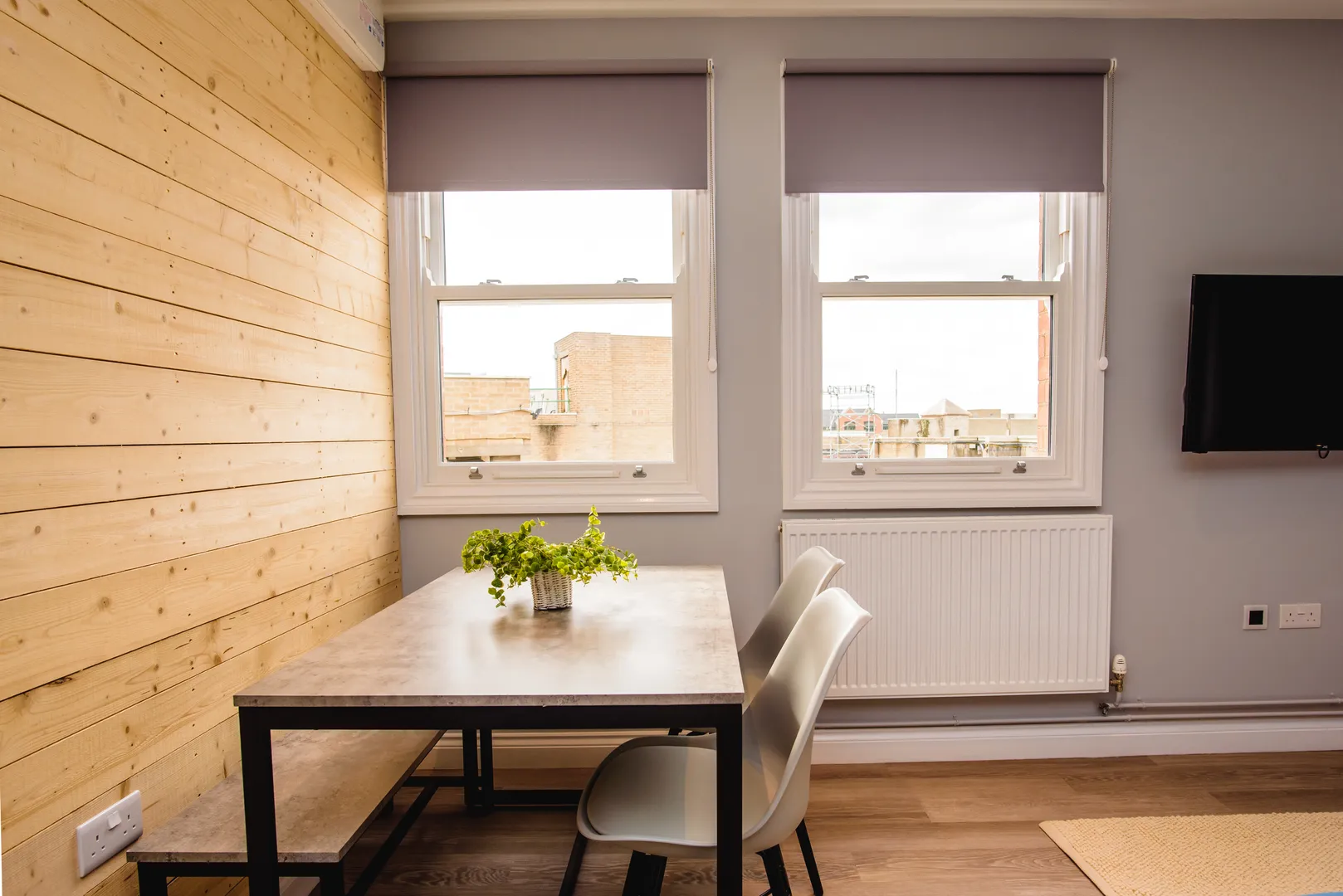 Flat E, 25 Lister Gate - Luxury 5 Bed City Centre Apartment - Image 17